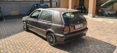 golf gti 16v leggi bene
