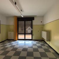 3 LOCALI A GRANZE