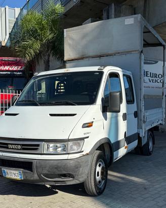 IVECO Daily 35C14D 3.0HpI DOPPIA CABINA CENTINA