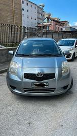 TOYOTA YARIS 1000 CC IMPIANTO A GAS -5 porte