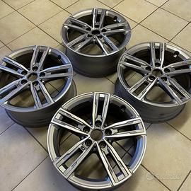 Cerchi in lega da 17" originali BMW serie 1 F40