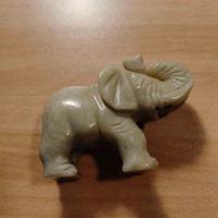 Statua elefante in pietra dura