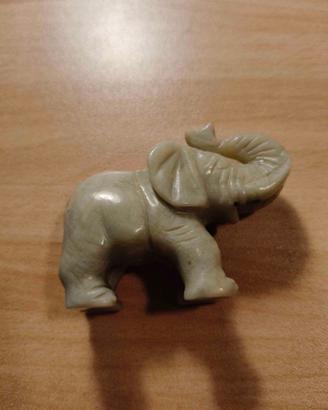 Statua elefante in pietra dura