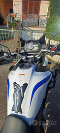 Suzuki Vstrom 650 xt touring abs