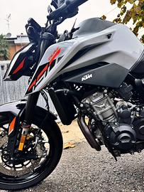 KTM DUKE 790 2025