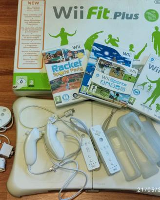 Consolle Nintendo completa con balance board Wii