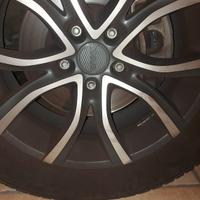 4 pneumatici KUHMO e 4 cerchi Mak 17