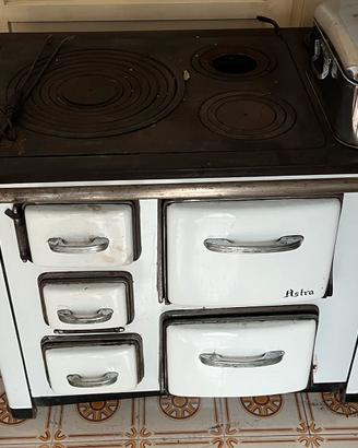 Stufa/cucina a legna