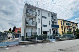 2 LOCALI A VANZAGO