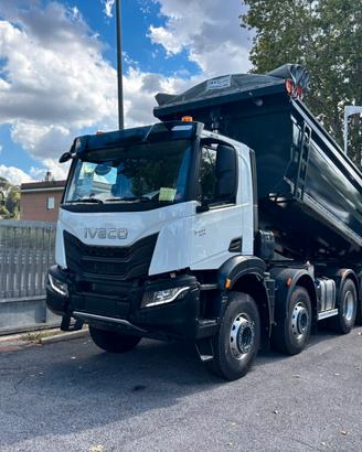 Iveco T WAY 410T540 mezzo d'opera