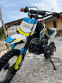 Pit bike Guazzoni 125 4 tempi