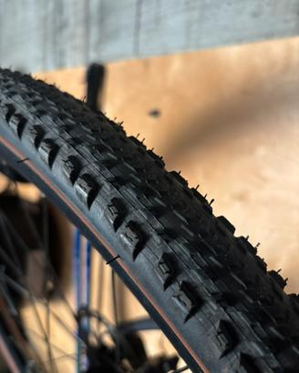 Pneumatici 700x40c pirelli