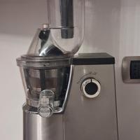 Estrattore di succo Hotpoint Ariston SJ 4010