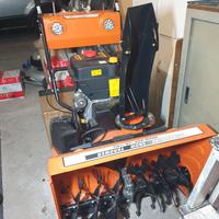 Spalaneve motorizzato a turbina 375 cc