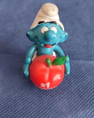 Puffo con mela rossa