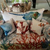 Divanetti in stoffa porta veline