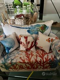 Divanetti in stoffa porta veline