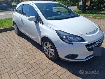 Opel Corsa  1.4 benzina x neopatentati 