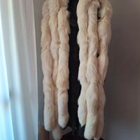 Lunga stola bianca di volpe 