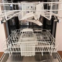 LAVASTOVIGLIE 12 COPERTI/INDESIT