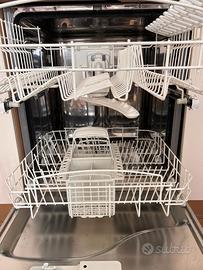 LAVASTOVIGLIE 12 COPERTI/INDESIT