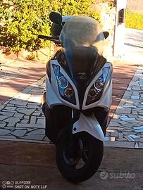 Kymco downtown 125i