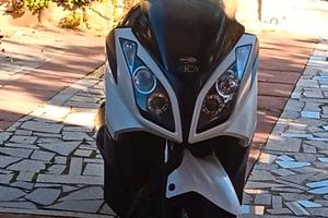 Kymco downtown 125i