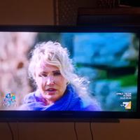 TV Samsung 40” -Full HD- Con staffe muro