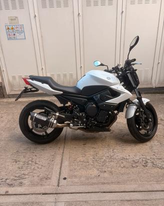 Yamaha XJ6 ABS