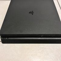 Sony PlayStation 4 slim.