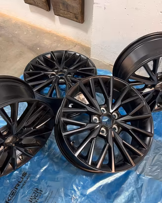 Cerchi in lega originali Toyota 18x7J