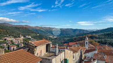CASA SEMINDIPENDENTE A PONTEDASSIO