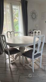Tavolo tondo bianco e 4 sedie