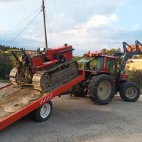 carrellone trattore porta cingoli e balloni