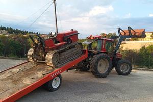 carrellone trattore porta cingoli e balloni