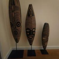 Trio di maschere tribali africane su supporto – Ar