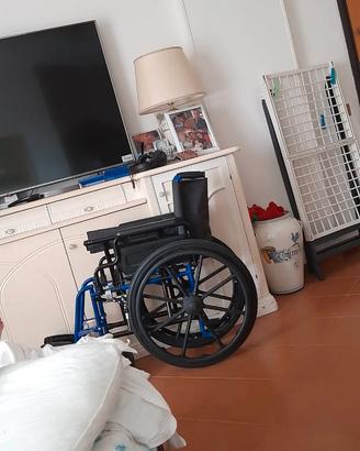 sedia a rotelle chiudevole