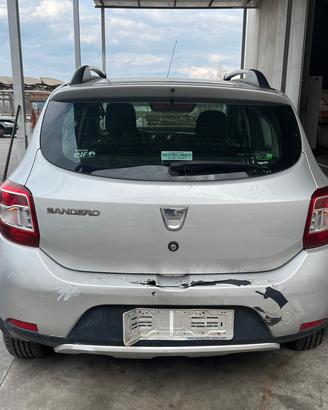 Dacia Sandero 2014 0.9 Tce H4B A4 PER RICAMBI