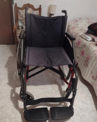 Carrozzina disabili sedia a rotelle pieghevole
