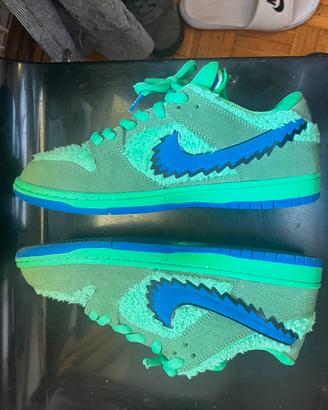 Nike SB Dunk Low Grateful Dead Bears "Green Spark"
