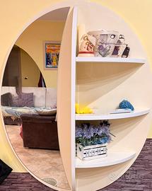 Mobile d'ingresso ovale attaccato al muro,sospeso