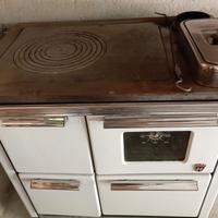 stufa cucina a legna