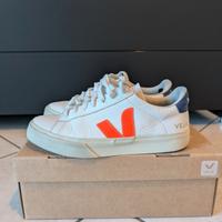 Veja sneakers 