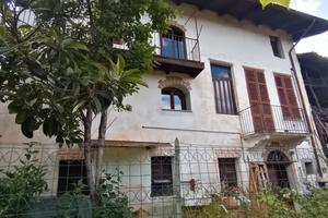 Casa libera su 3 lati VAldilana Fr. Bulliana