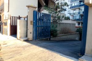 Ampio Magazzino carrabile zona Rapisardi/Menza