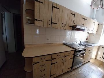 Cucina componibile usata in buone condizioni