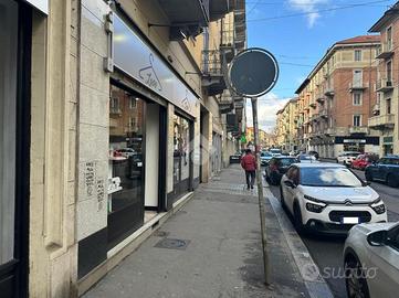 NEGOZIO A TORINO