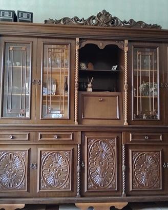 Credenza / Vetrina Classica in Legno Intagliato
