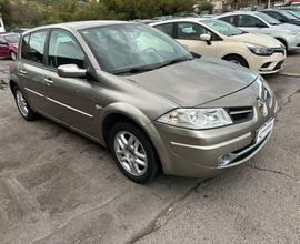 Renault Megane Mégane C-C 1.5 dCi/105CV Dynamique