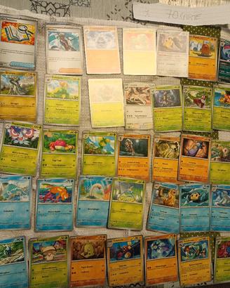 lotto di 70 carte miste Pokemon 